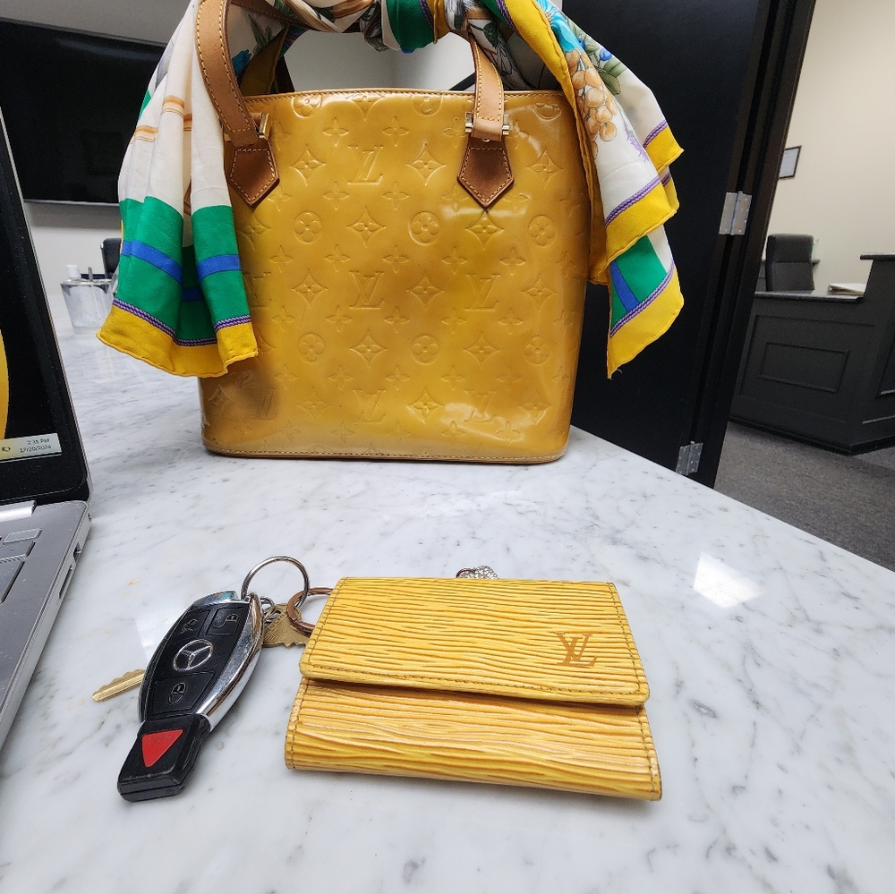 Louis Vuitton Vintage  Vernis~ Colorful & Classy